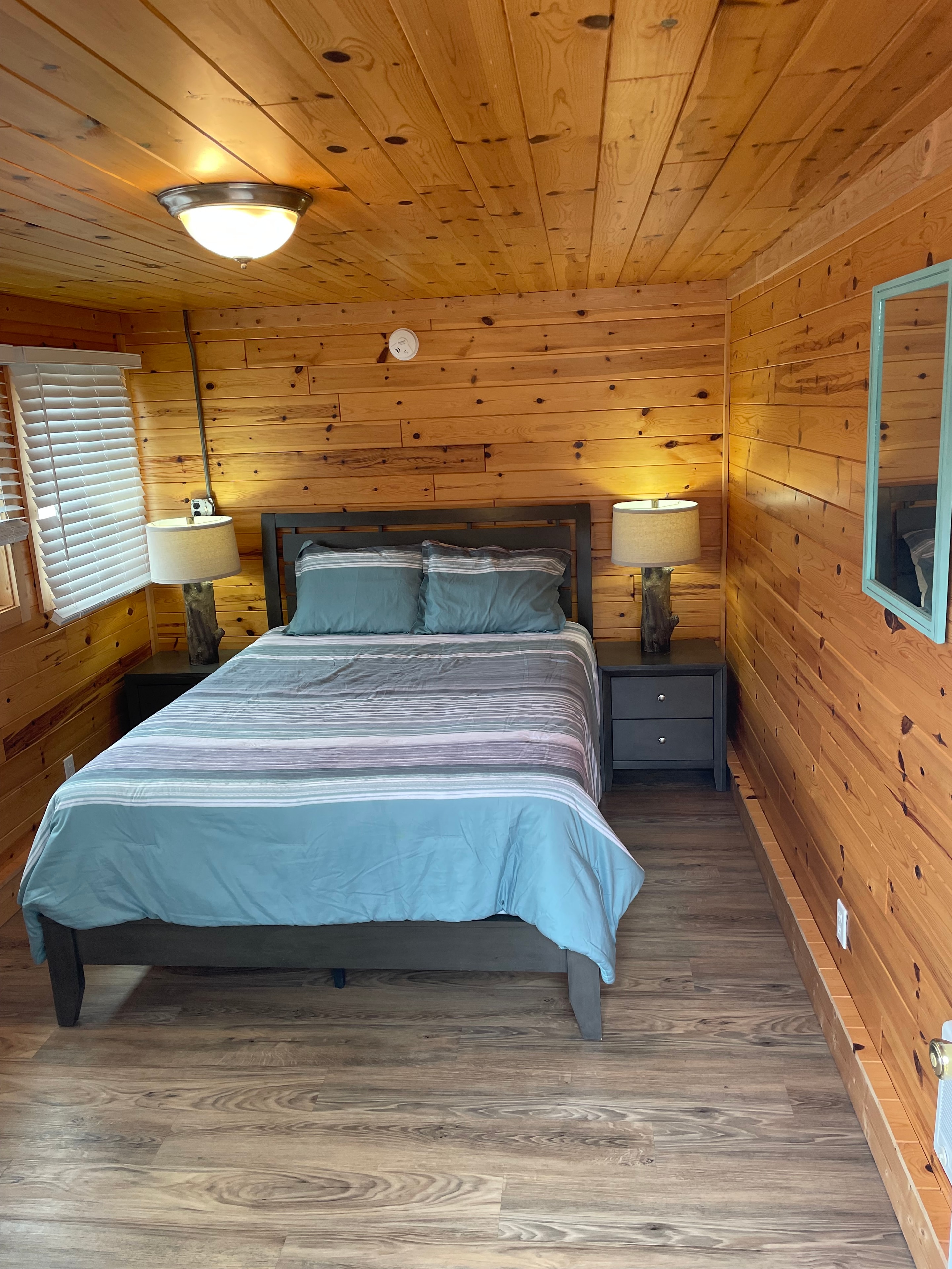 Ontario cabin at Arrowhead Lake Camp